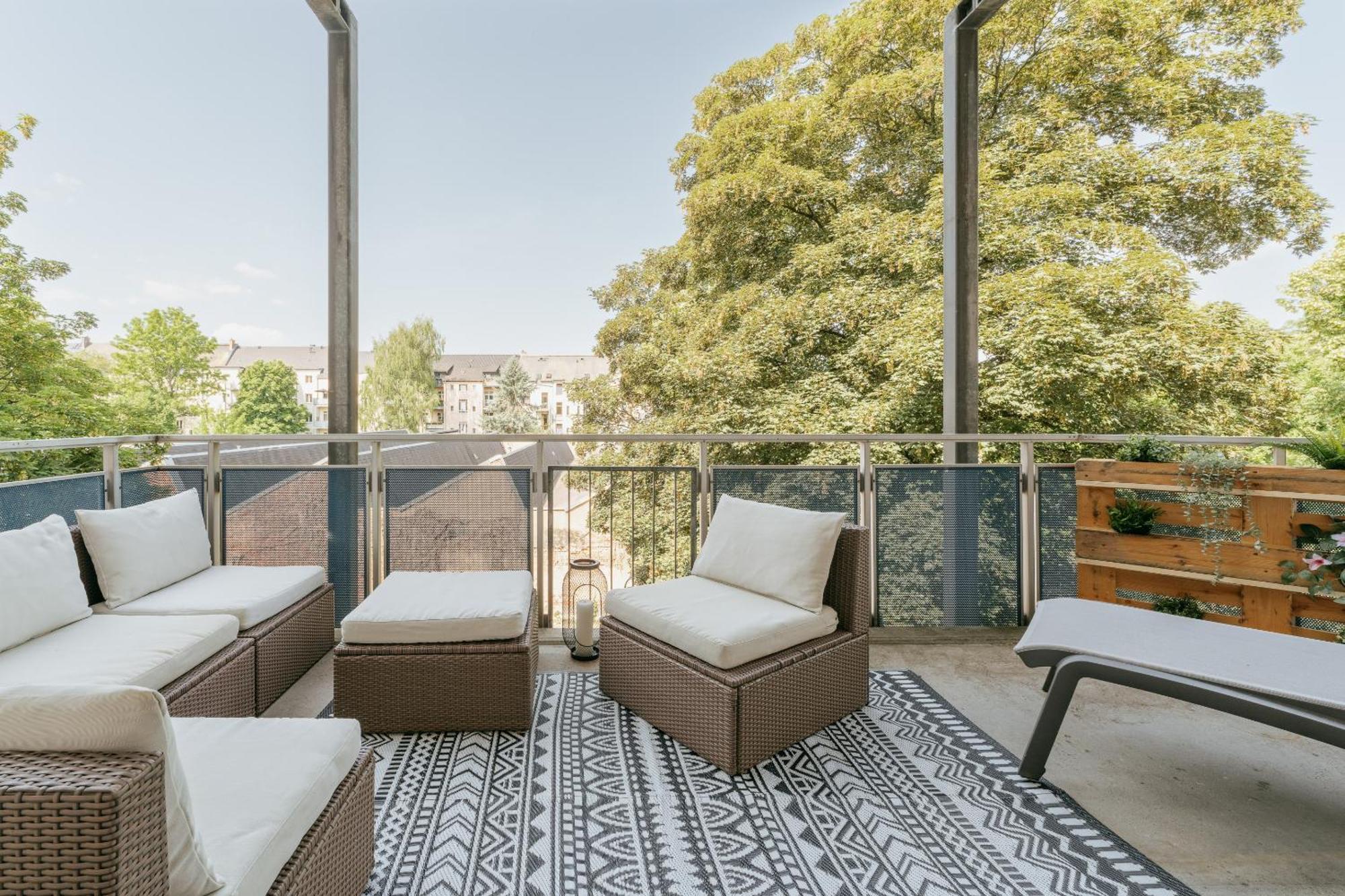 Premium Quartier Clara , Karl Und Fritz Auf Dem Kassberg Mit Eigenem Stellplatz Apartamento Chemnitz Exterior foto