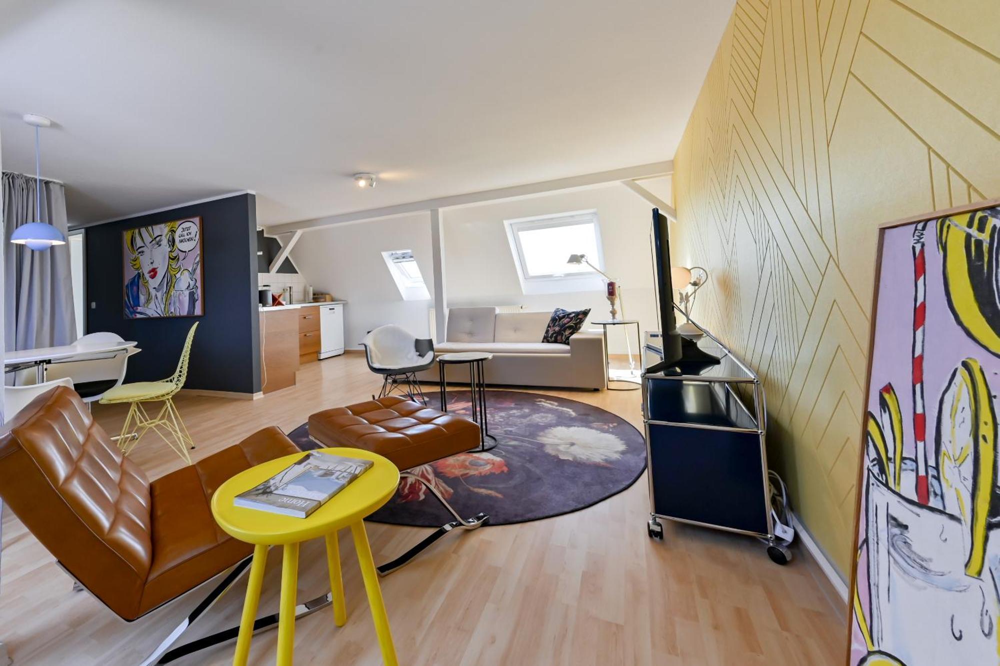 Premium Quartier Clara , Karl Und Fritz Auf Dem Kassberg Mit Eigenem Stellplatz Apartamento Chemnitz Quarto foto