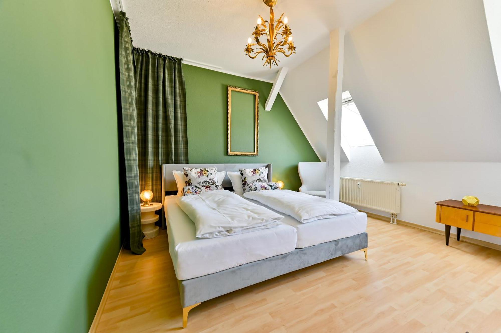 Premium Quartier Clara , Karl Und Fritz Auf Dem Kassberg Mit Eigenem Stellplatz Apartamento Chemnitz Exterior foto